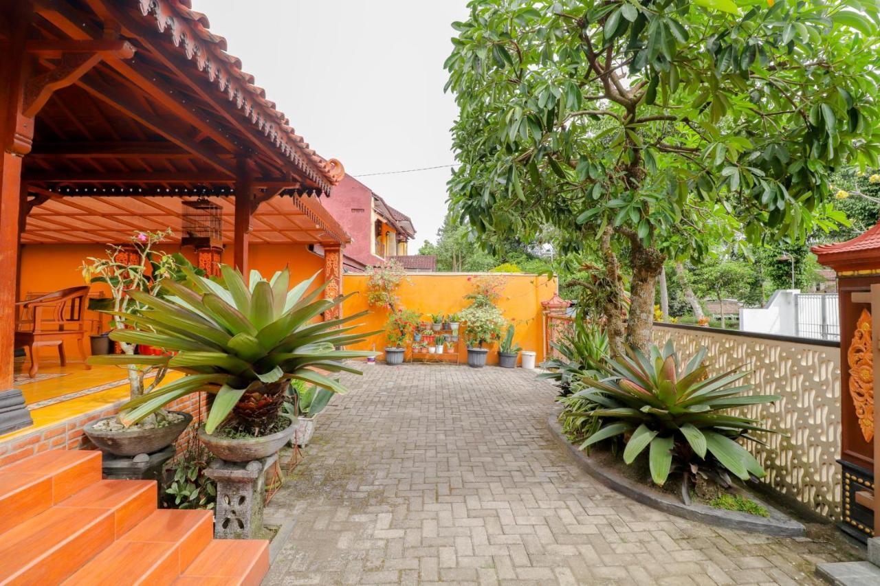 Griya 90Tr Syariah Hotel Ngaglik Exterior photo