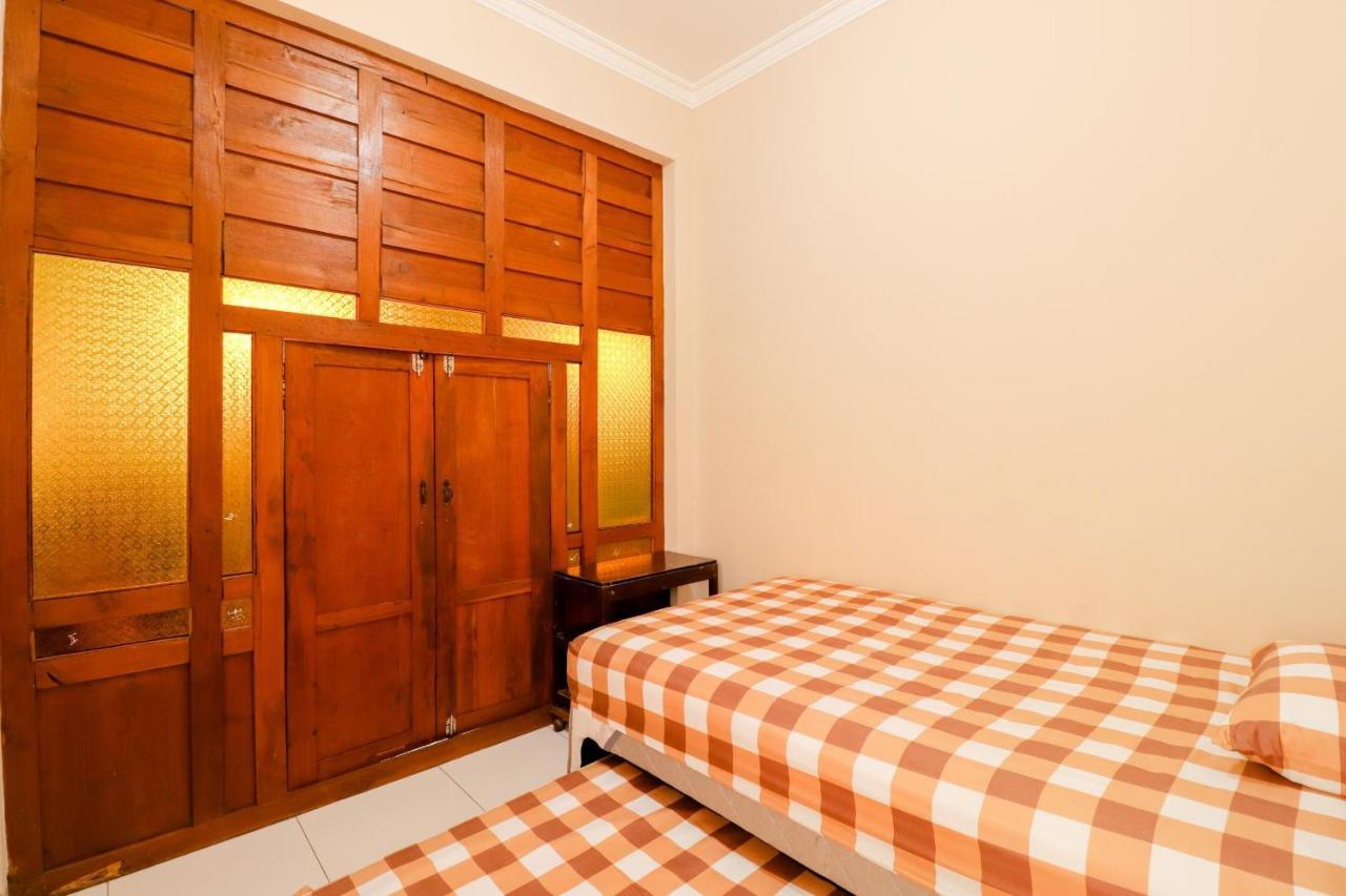 Griya 90Tr Syariah Hotel Ngaglik Exterior photo